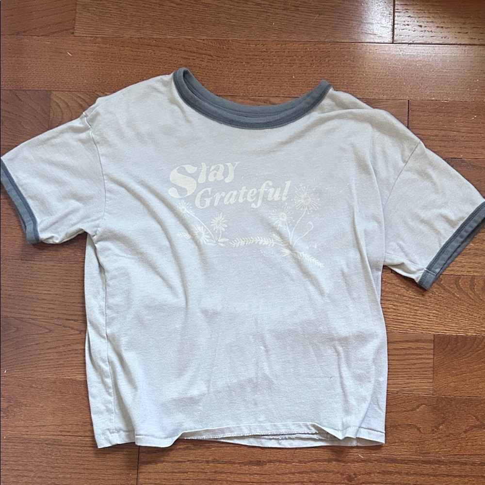 American Eagle Outfitters Kids T-Shirt - Light Gray with Dark Gray Trim